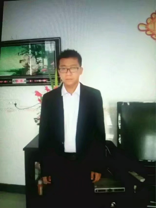 依然疼痛的第一张照片--武汉中老年相亲网