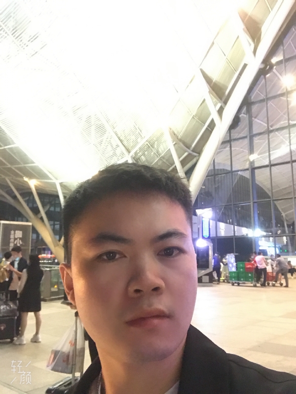 骑马的快乐的第一张照片--武汉中老年相亲网