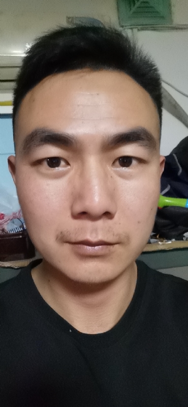 朴实无华的第三张照片--武汉中老年相亲网