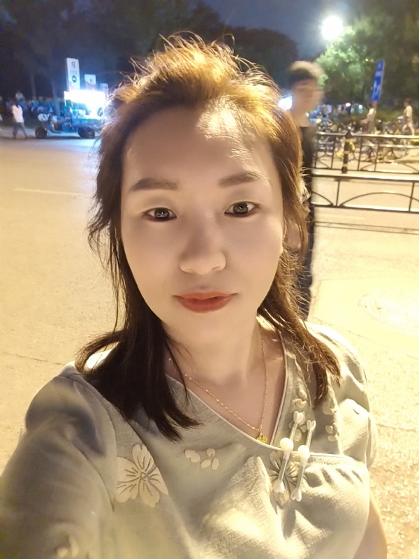 最美的期待的第一张照片--武汉中老年相亲网